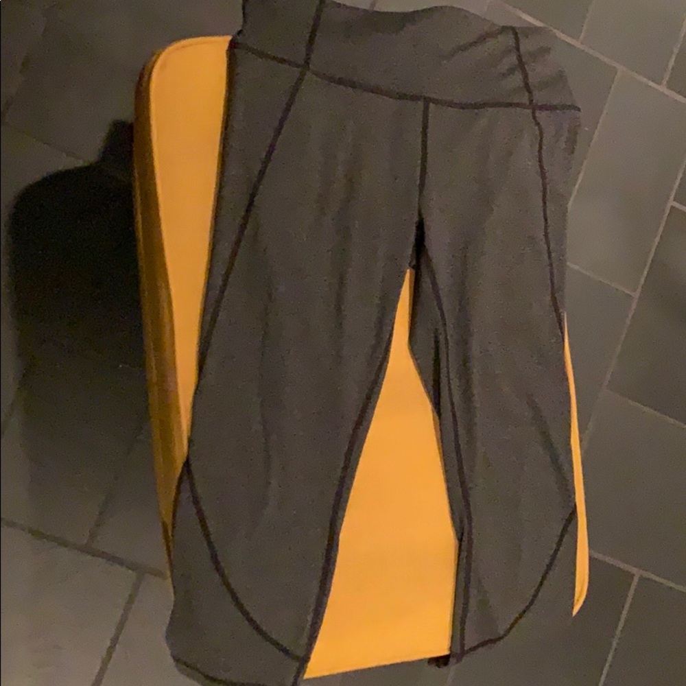 ATHLETA powervita crop legging pants size M